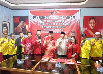 Kembalikan Berkas Pendaftaran ke DPC PDI Perjuangan, H.Endang Sukarelawan Optimis Maju Balon Walikota Pekanbaru