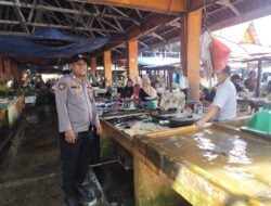 Cek Ketersediaan Bapokting di Pasar Sail, Polsek Limapuluh Pastikan Tidak Ada Kelangkaan