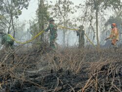 Hadapi Cuaca Panas Ekstrem, Kodam XIX/Tuanku Tambusai Perkuat Operasi Pemadaman Karhutla di Kampar
