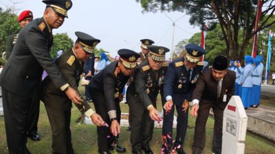 Kodam XIX/Tuanku Tambusai Gelar Ziarah Nasional HUT Ke-81 TNI, Forkopimda Riau Hadir di TMP Kusuma Dharma