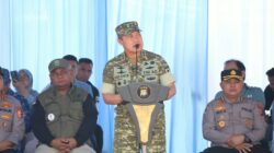 Pangdam XIX/Tuanku Tambusai dan Kabaharkam Polri Tanam 20.000 Pohon di Siak